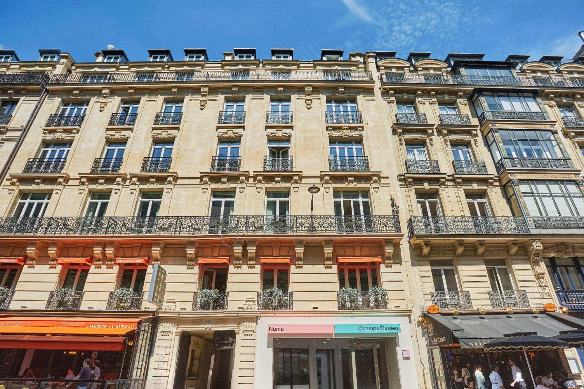 Numa Champs-elysees 4* Parijs